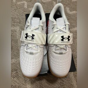 Men’s size 11.5 under armor weight lifting shoes